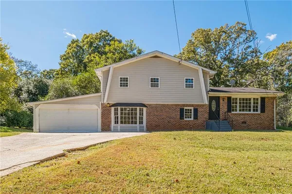 $2,000 | 1798 Dogwood Court Southwest, Snellville, GA 30078