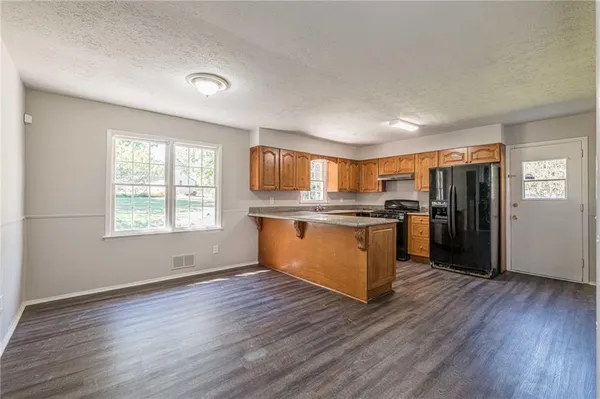 $2,000 | 1798 Dogwood Court Southwest, Snellville, GA 30078