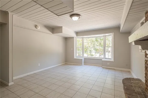 $2,000 | 1798 Dogwood Court Southwest, Snellville, GA 30078