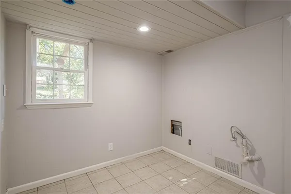 $2,000 | 1798 Dogwood Court Southwest, Snellville, GA 30078