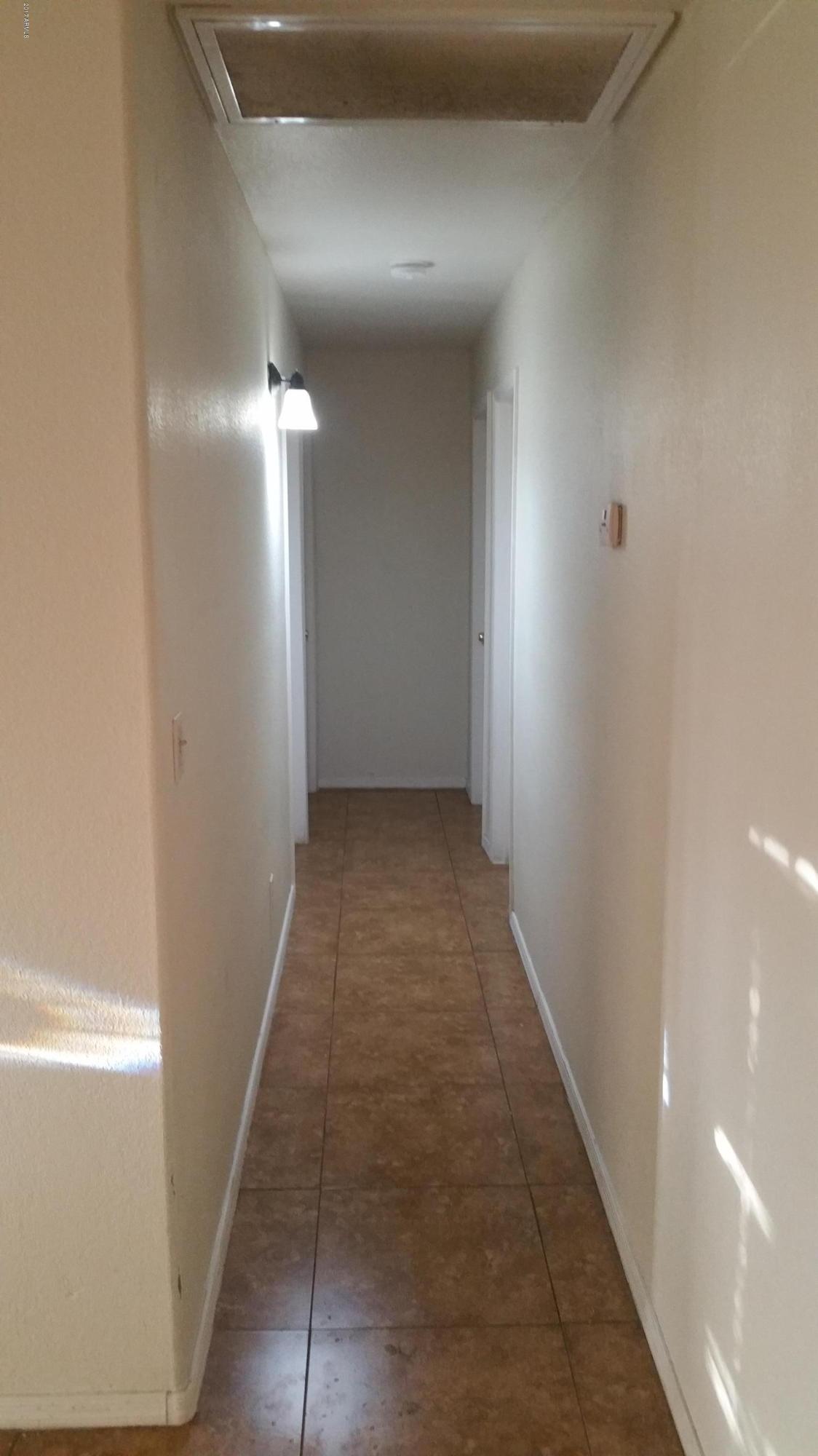 6039 South 46th Street Phoenix, AZ 85042 - Photo 3 of 16 Hallway