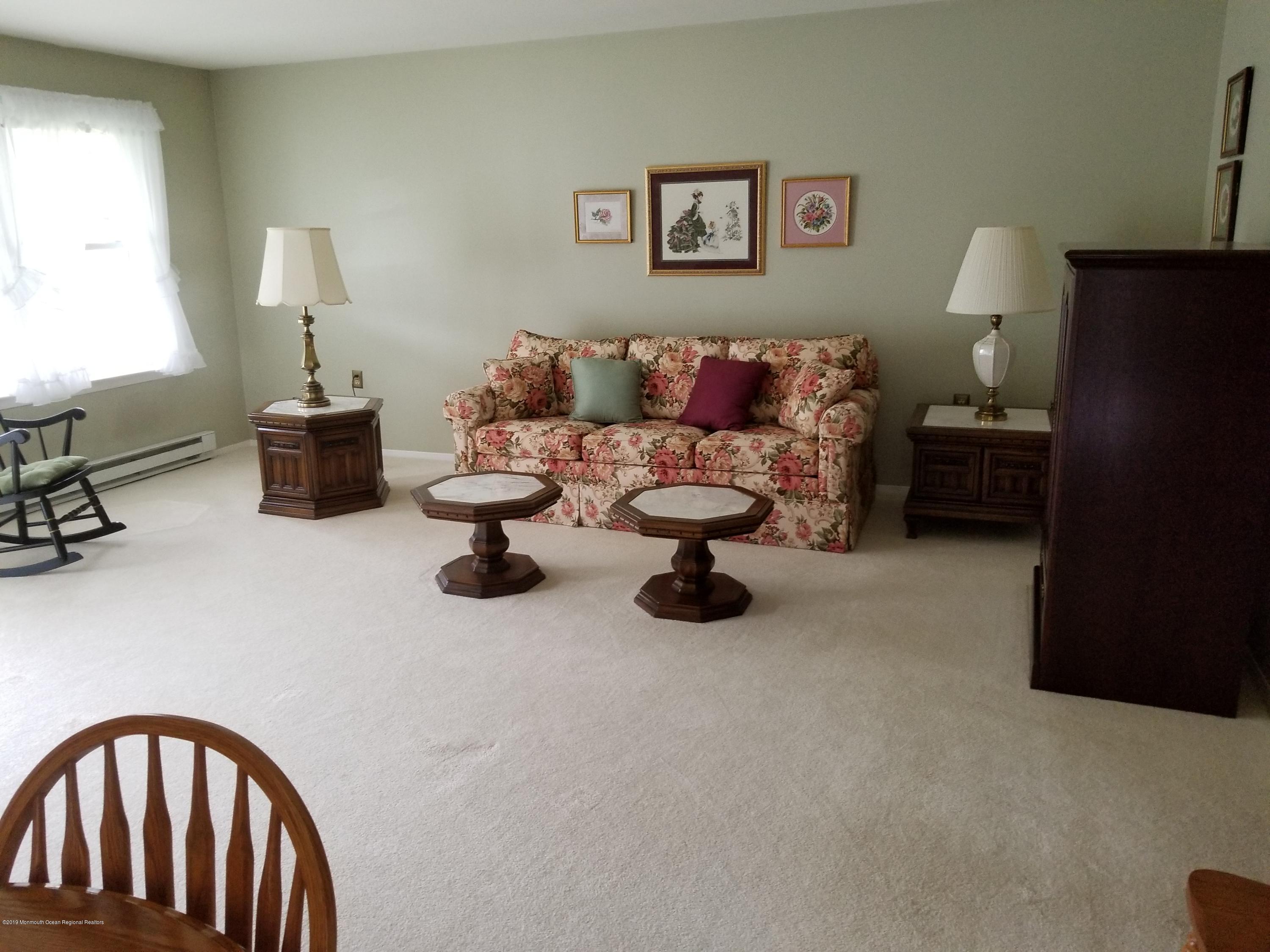 6 B Medford Road Whiting, NJ 08759 - Photo 4 of 25 20191010_120558