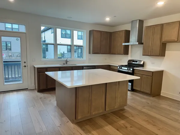 $3,750 | 6408 Levi Avenue, Morton Grove, IL 60053