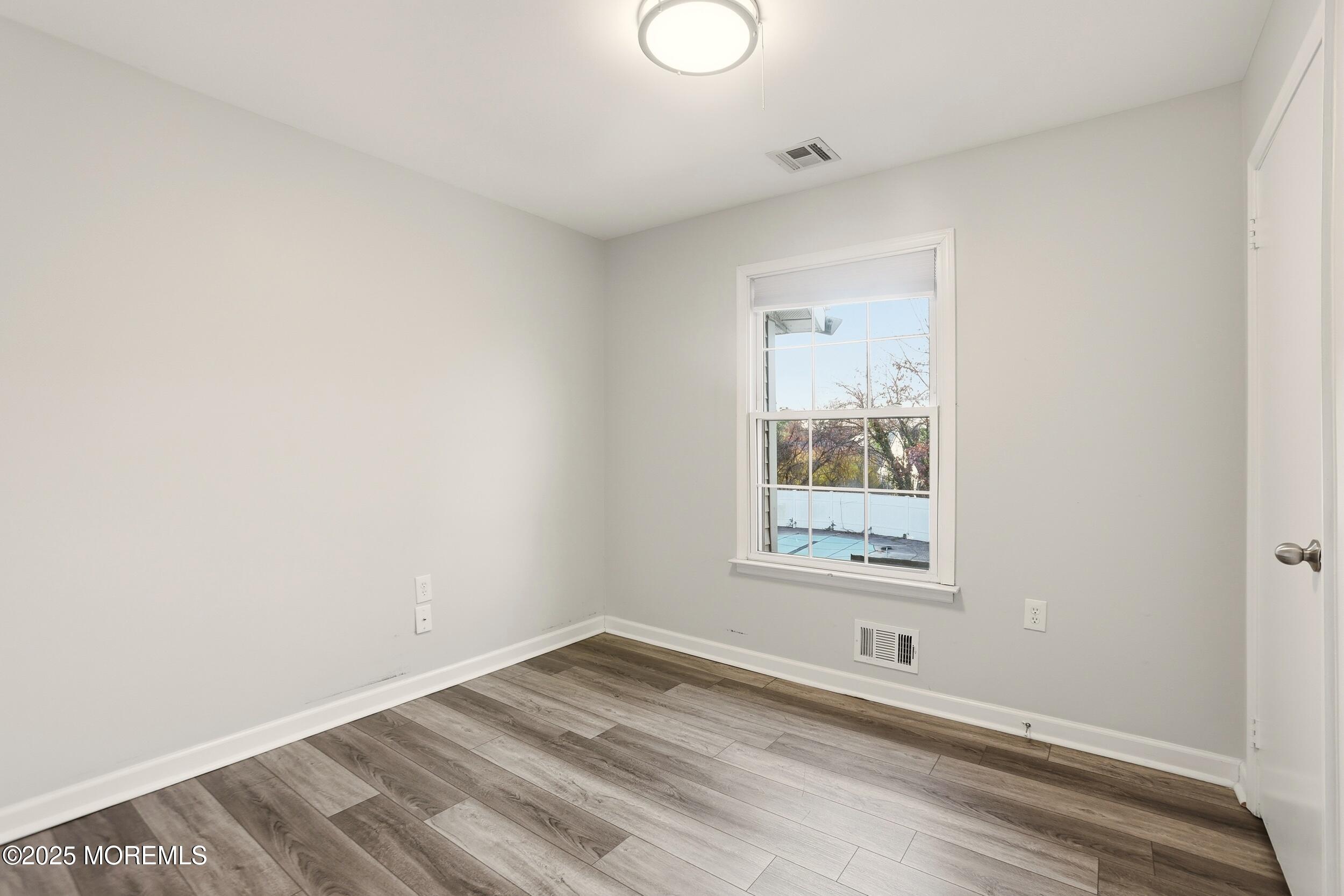 1634 Old Freehold Road Toms River, NJ 08755 - Photo 21 of 41 35_img_5390