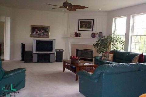 3776 Woodmonte Drive Rochester, MI 48306 - Photo 6 of 6 844152-5.JPG