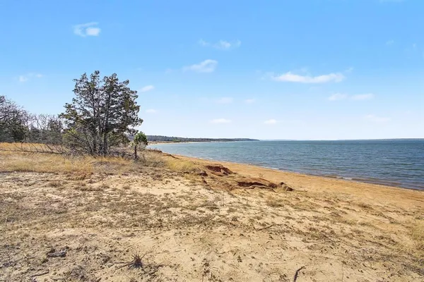 $399,900 | 138 Lake Front Court, Pottsboro, TX 75076