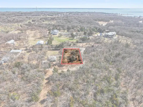 $399,900 | 138 Lake Front Court, Pottsboro, TX 75076