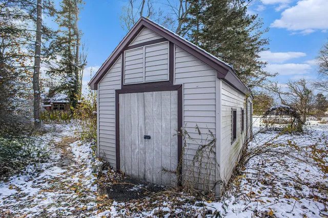 $225,000 | 5710 Houston Road, Eaton Rapids, MI 48827