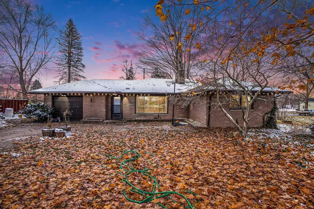$225,000 | 5710 Houston Road, Eaton Rapids, MI 48827