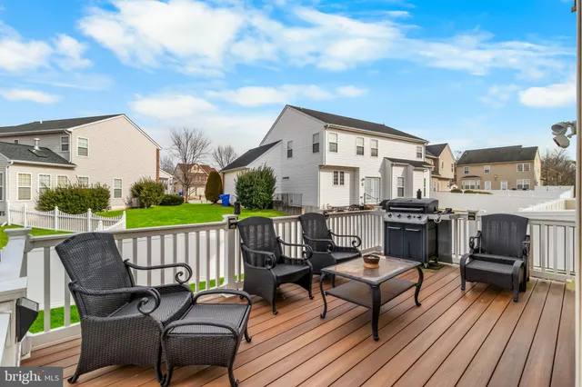 a roof deck view with a garden