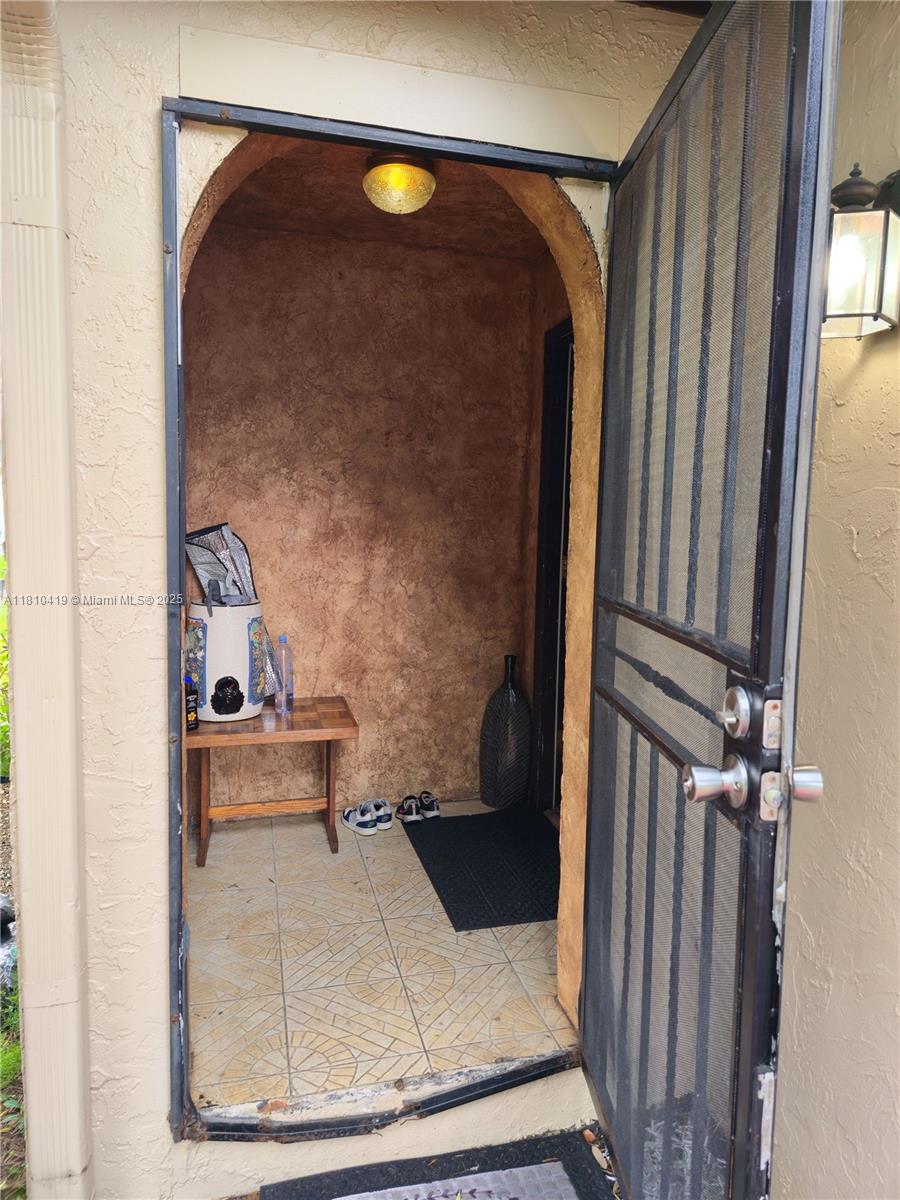 22374 Southwest 57th Circle Boca Raton, FL 33428 - Photo 4 of 31 a view of entryway