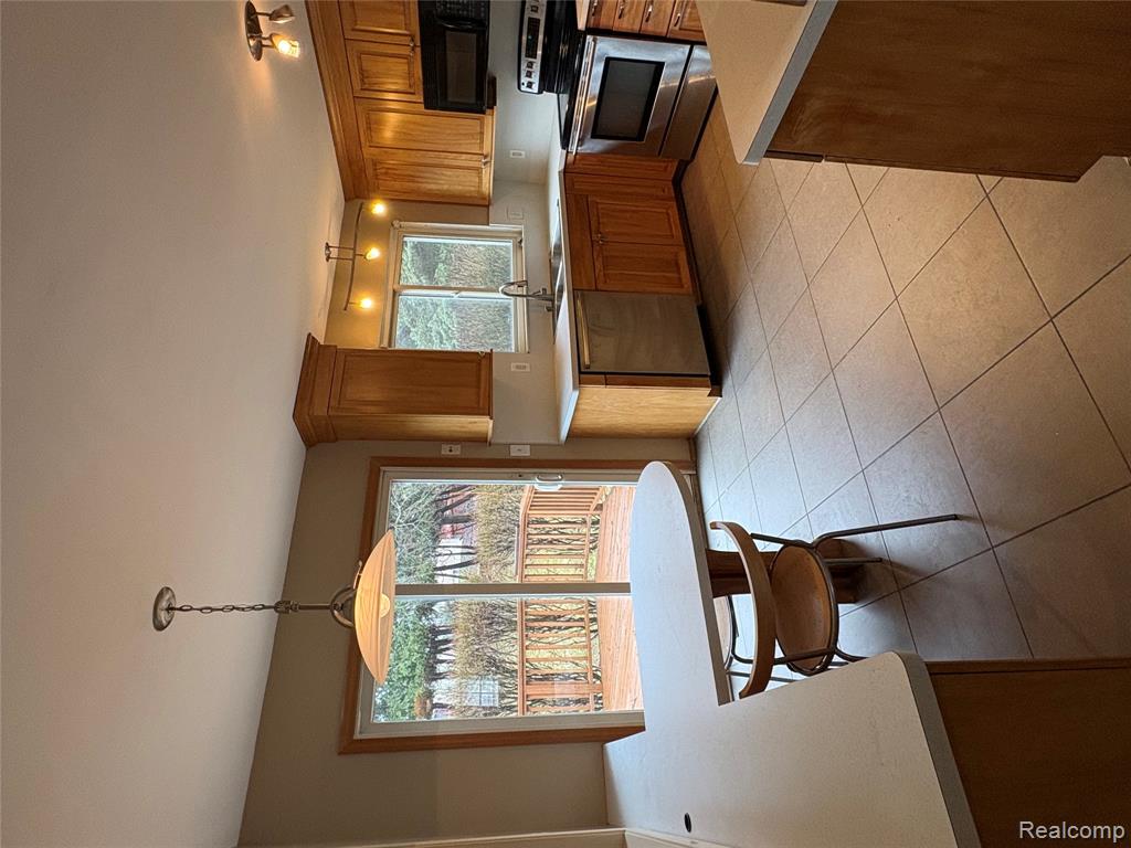 172 Parsons Lane Rochester, MI 48307 - Photo 12 of 24