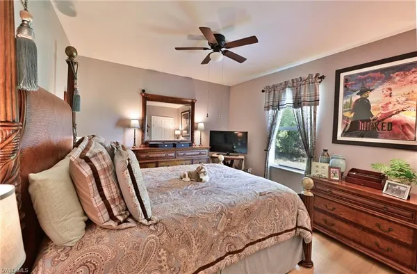 a house view with a backyard space