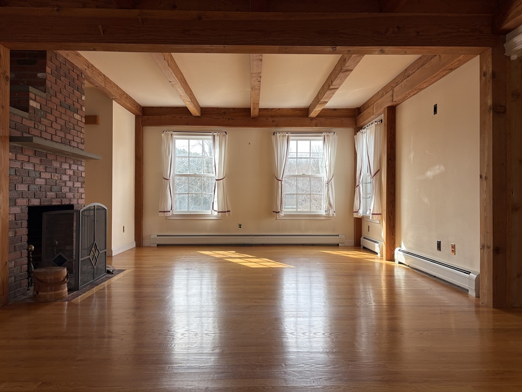 90 Whately Road Deerfield, MA 01373 - Photo 4 of 24