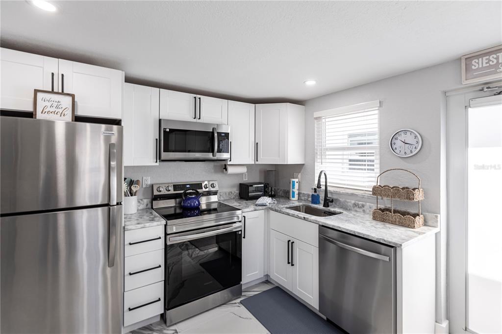 6154 Midnight Pass Road, Unit C16 Sarasota, FL 34242 - Photo 7 of 18