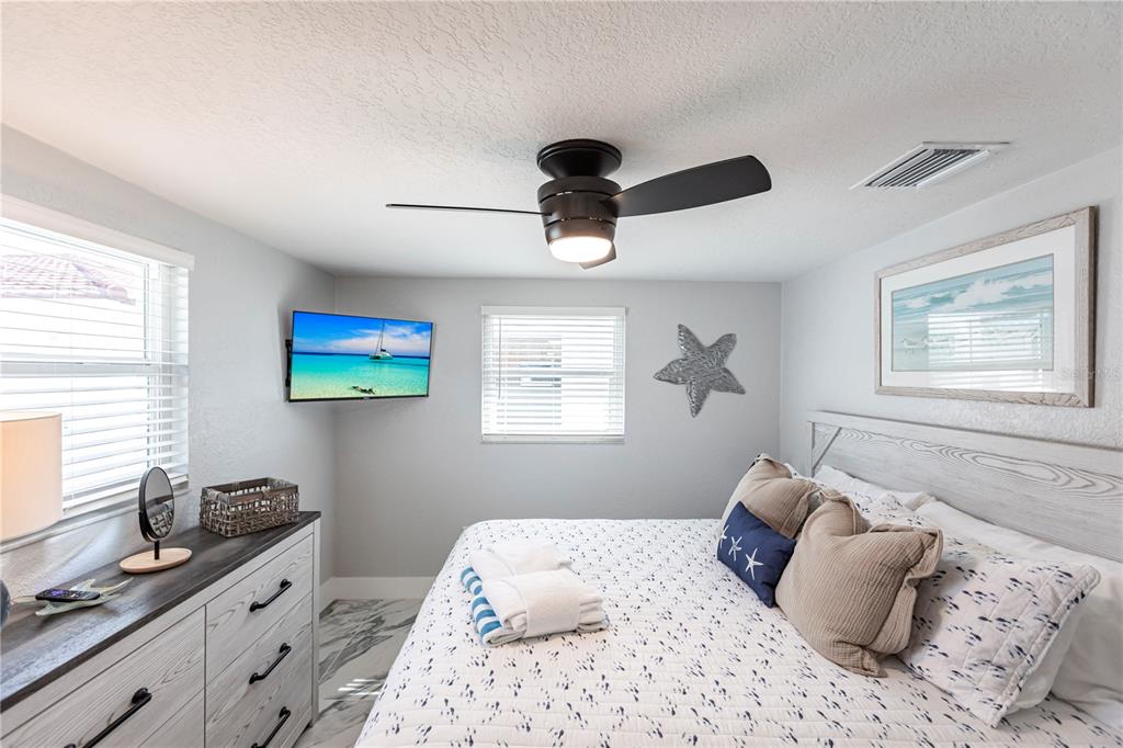 6154 Midnight Pass Road, Unit C16 Sarasota, FL 34242 - Photo 10 of 18