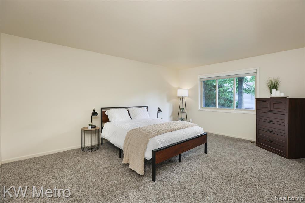 21542 Ruth Street Farmington Hills, MI 48336 - Photo 14 of 28