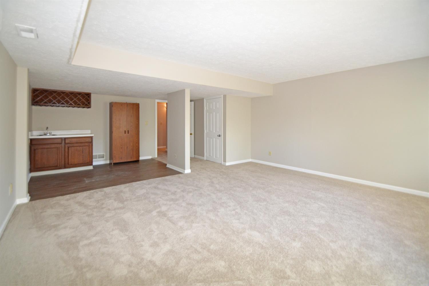 10555 Montgomery Road, Unit 62 Montgomery, OH 45242 - Photo 12 of 14