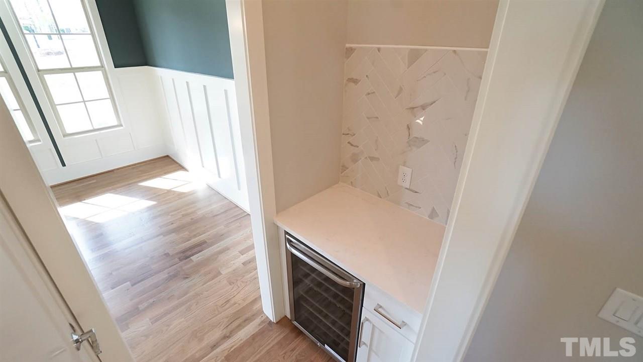 5004 Fanyon Way Raleigh, NC 27612 - Photo 5 of 30 Gallery Image 5