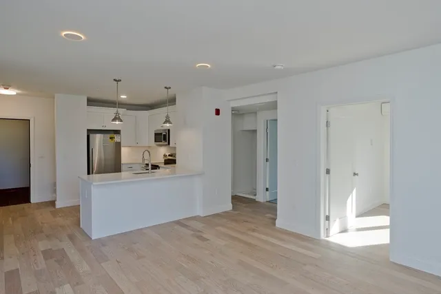 $450,000 | 107 Williams Street, Unit 2B, Northampton, MA 01060