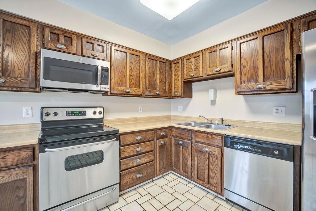 3647 Hopper Ridge Road Cincinnati, OH 45255 - Photo 10 of 44 Gallery Image 10