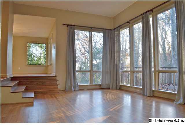 2729 Shades Crest Road Birmingham, AL 35216 - Photo 15 of 31