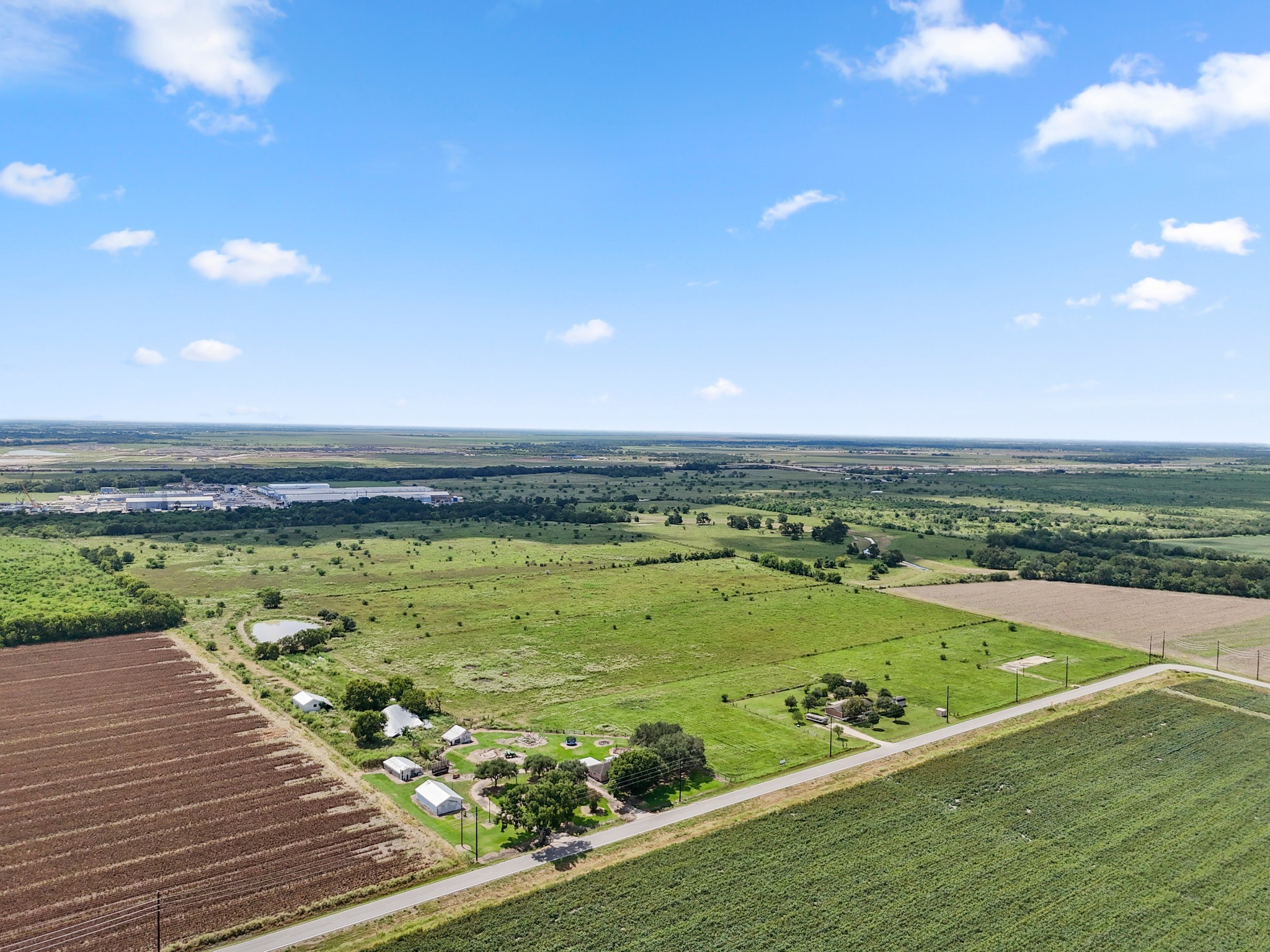 9919 Bohacek Road Beasley, TX 77417 - Photo 20 of 46 a view of a city & an ocean view