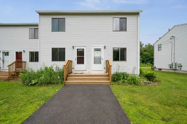 $2,350 | 21 Huntington Place, Waterbury, VT 05676