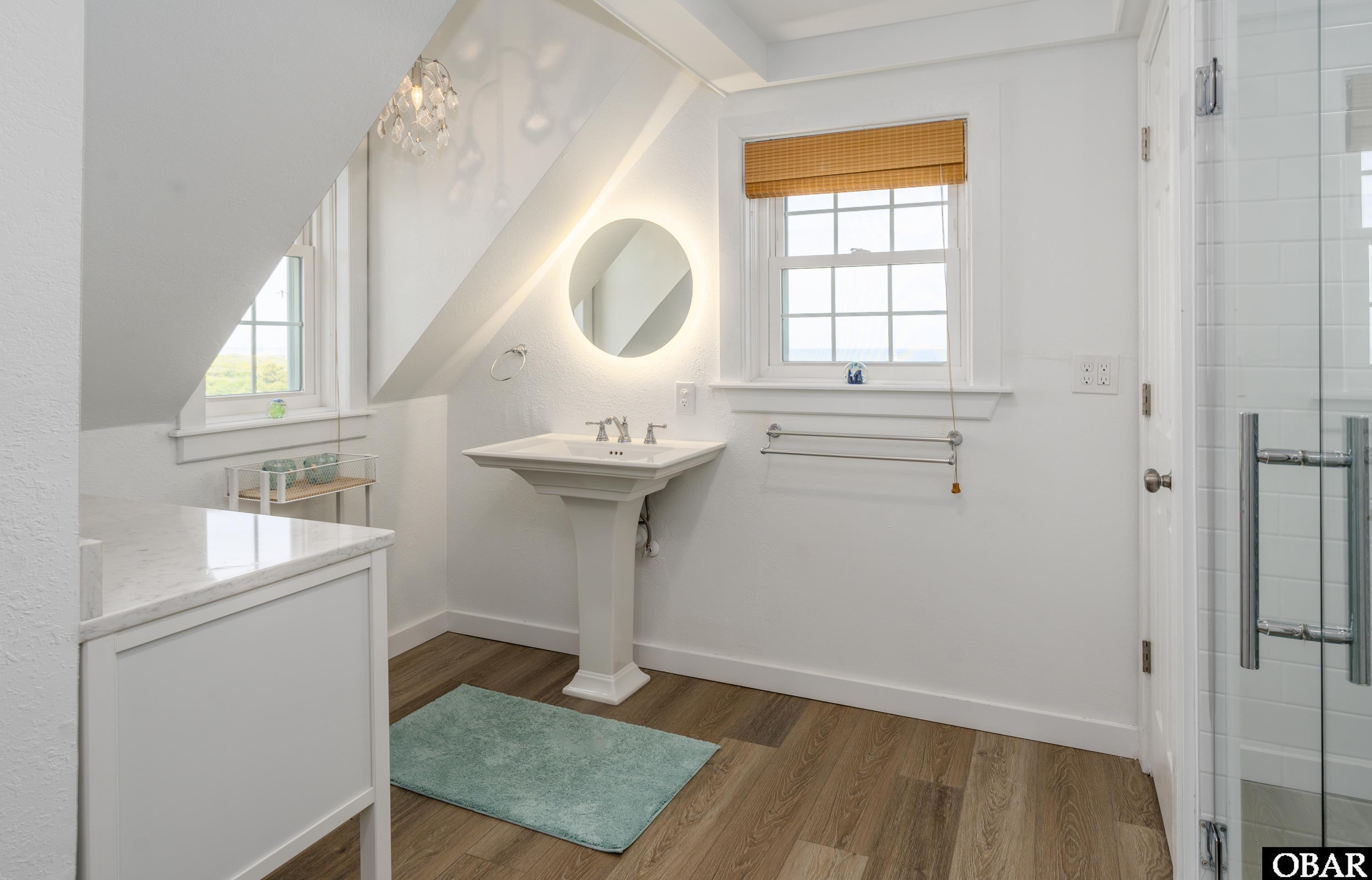 1245 Duck Road, Unit 210 Duck, NC 27949 - Photo 21 of 41 CRISP & MODERN