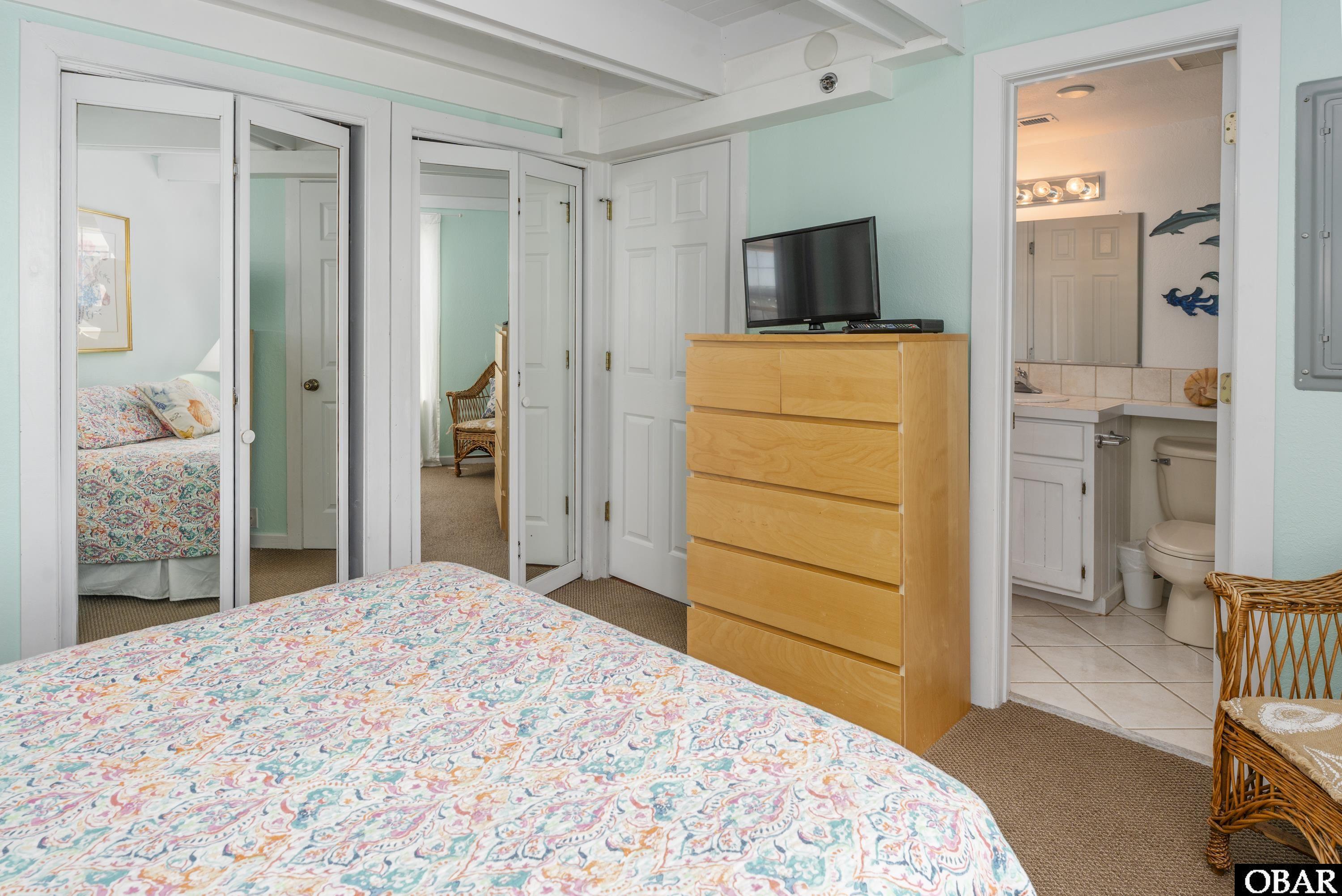 1245 Duck Road, Unit 210 Duck, NC 27949 - Photo 26 of 41 CONNECTS TO FULL BATH