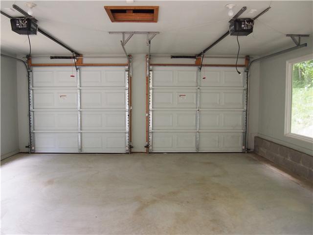 3494 Booker Ridge Road Mount Pleasant, TN 38474 - Photo 5 of 20 Perfect for storage if you didn't want to park cars inside