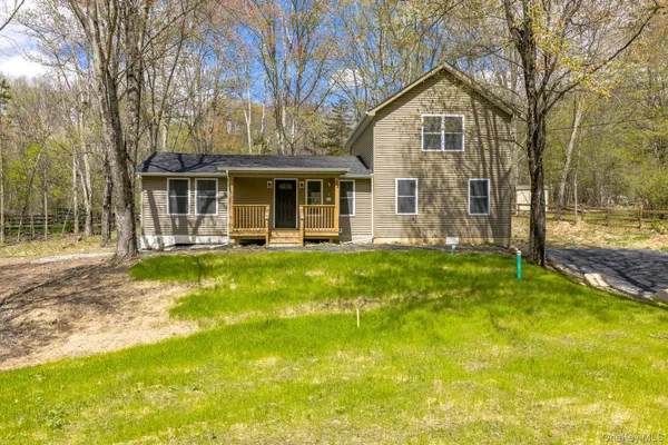 $475,000 | 24 Farmingdale Lane, Bloomingburg, NY 12721