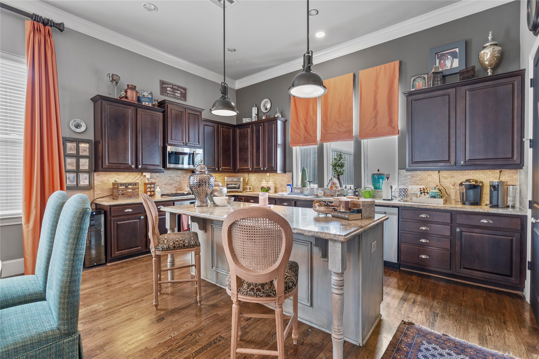 1102 Thompson Street Houston, TX 77007 - Photo 8 of 35