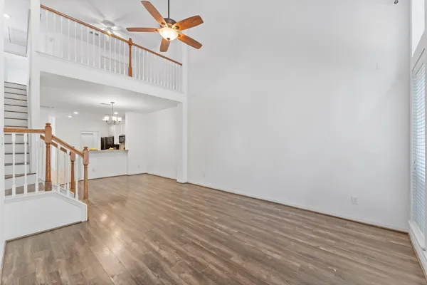 $2,275 | 31 West Greenhill Terrace Place, The Woodlands, TX 77382