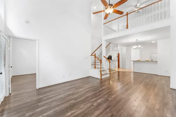 $2,275 | 31 West Greenhill Terrace Place, The Woodlands, TX 77382