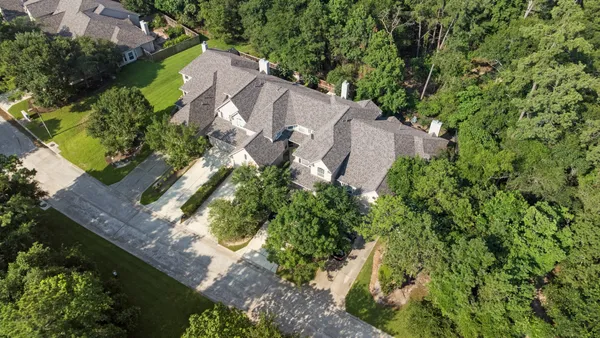 $2,275 | 31 West Greenhill Terrace Place, The Woodlands, TX 77382