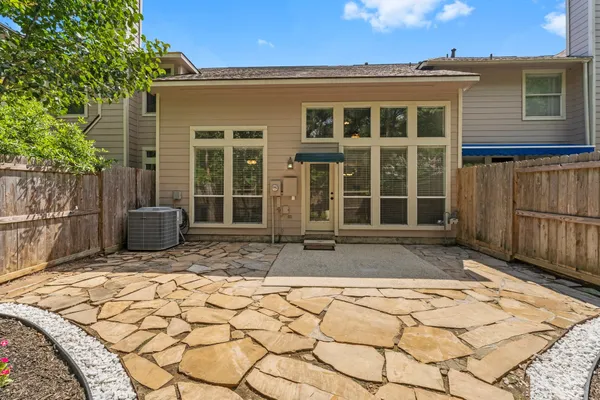 $2,275 | 31 West Greenhill Terrace Place, The Woodlands, TX 77382