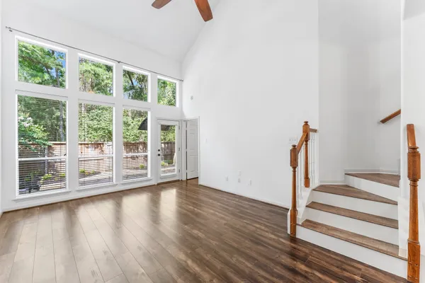 $2,275 | 31 West Greenhill Terrace Place, The Woodlands, TX 77382