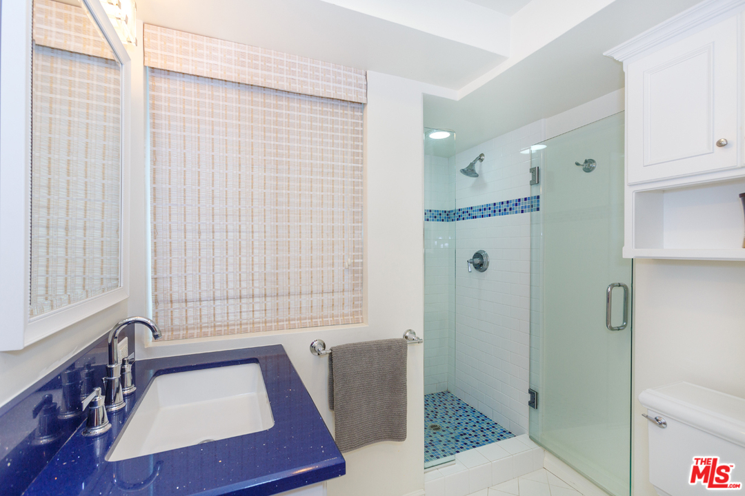 7001 Rindge Avenue Playa del Rey, CA 90293 - Photo 32 of 40