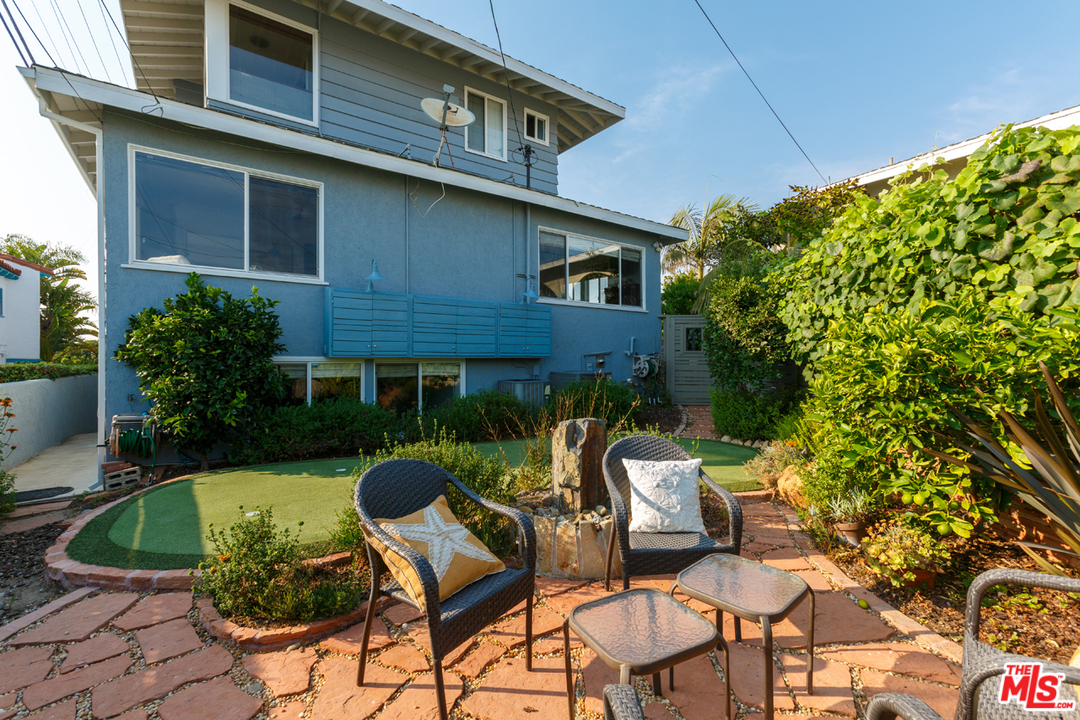 7001 Rindge Avenue Playa del Rey, CA 90293 - Photo 36 of 40