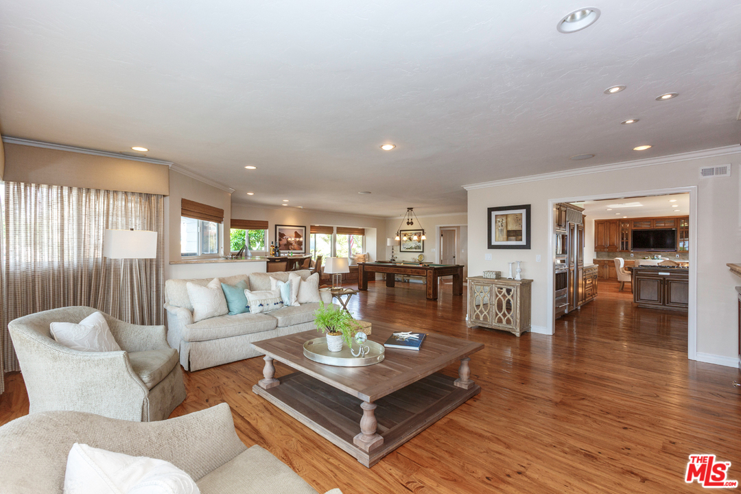 7001 Rindge Avenue Playa del Rey, CA 90293 - Photo 8 of 40