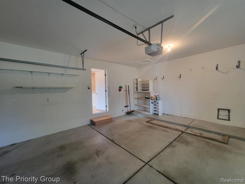 2182 London Bridge Drive, Unit 38 Rochester Hills, MI 48307 - Photo 40 of 49