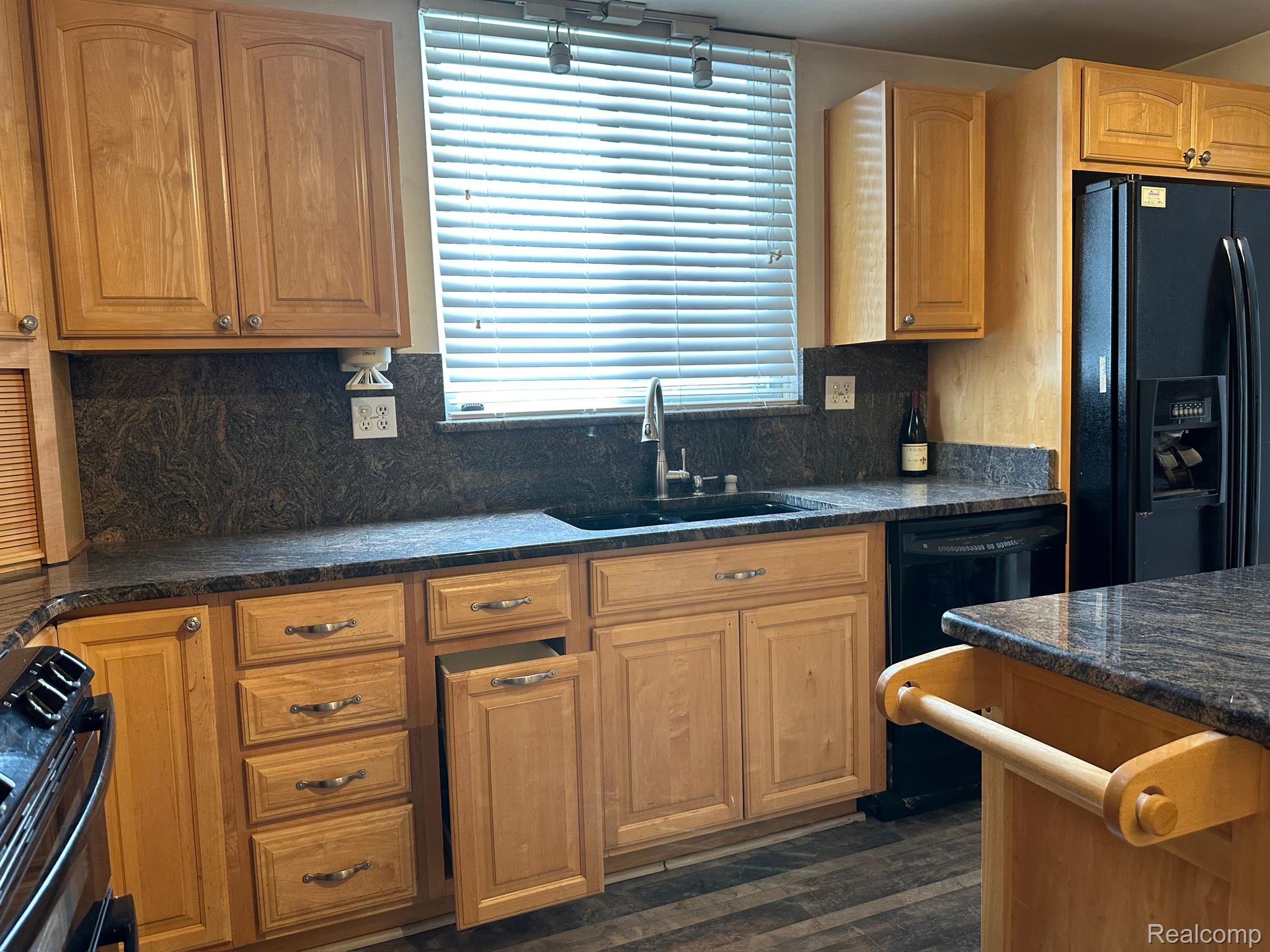 2558 North Trail Road Walled Lake, MI 48390 - Photo 22 of 40 Gallery Image 22