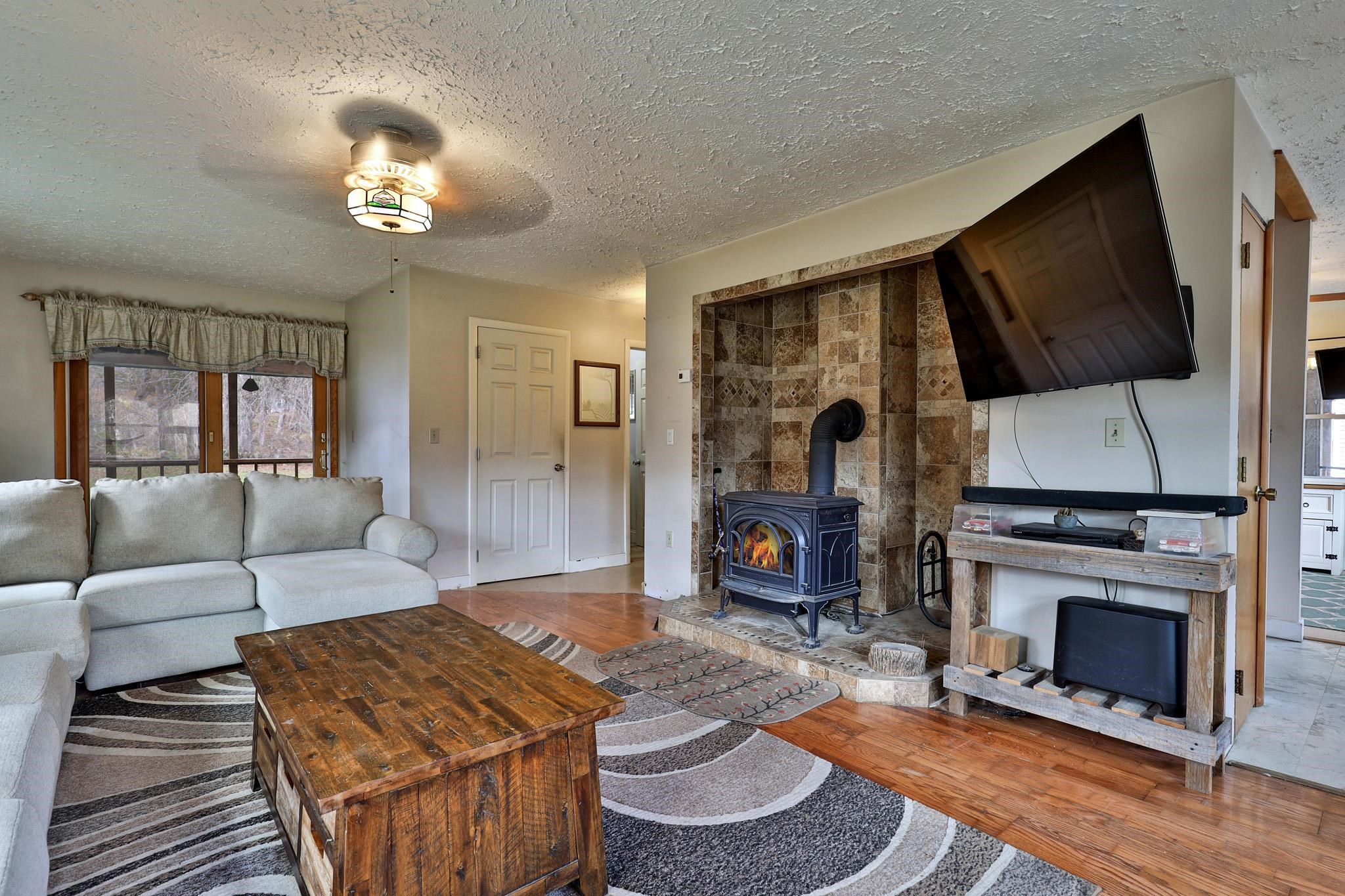 2140 Brandon Mountain Road Rochester, VT 05767 - Photo 5 of 45