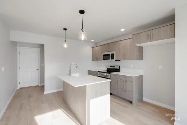 $349,990 | 221 Moose Street, Horseshoe Bend, ID 83629