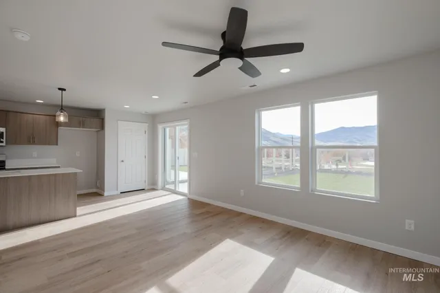 $351,990 | 221 Moose Street, Horseshoe Bend, ID 83629