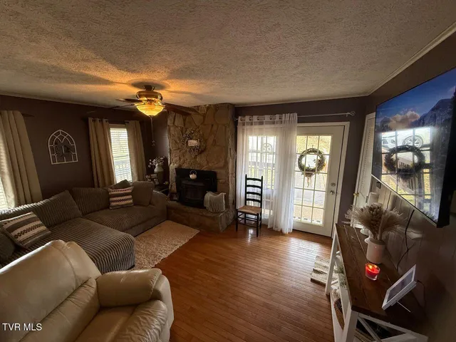 $165,000 | 159 Mountain House Circle, Coeburn, VA 24230