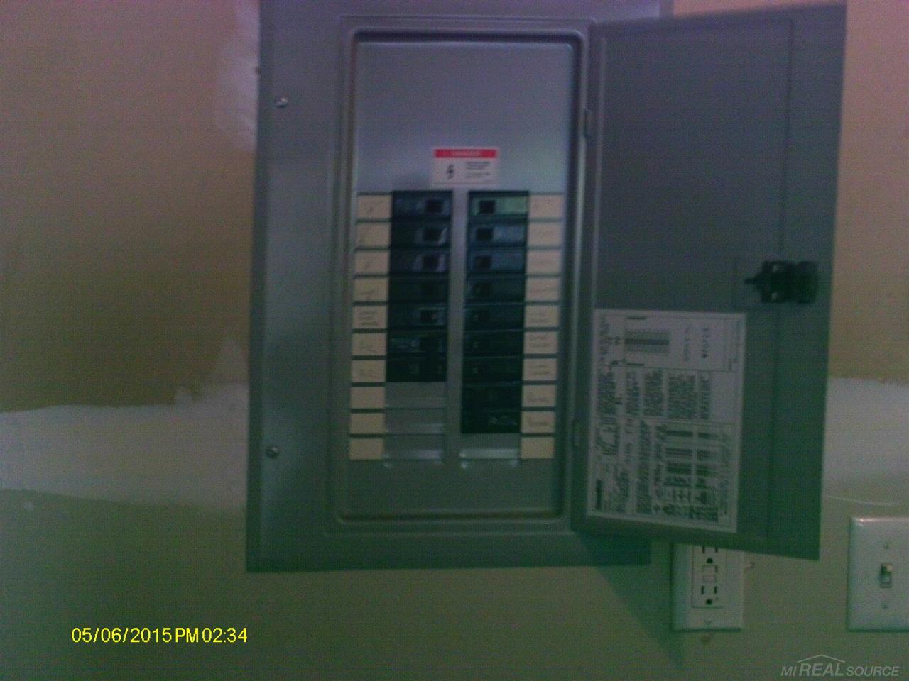 4301 Schaefer Road Dearborn, MI 48126 - Photo 14 of 16