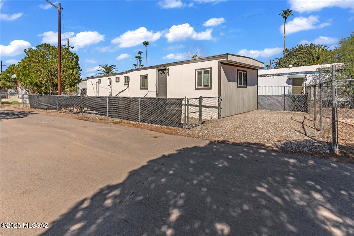 5445 North Shannon Road, Unit 7 Tucson, AZ 85705 - Photo 1 of 35 Gallery Image 1