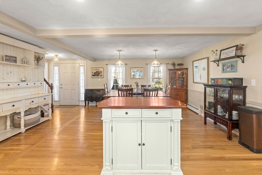 8 Whipple Road Hamilton, MA 01982 - Photo 10 of 41 Gallery Image 10